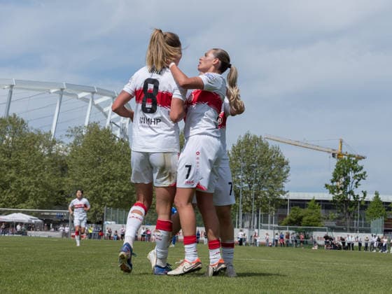 Goal for 2 0 by Maxi Rall VfB Stuttgart, 08 , Dafina Redzepi VfB Stuttgart, 07 looks at injury to Maxi Rall VfB Stuttgart, 08 GER, VfB Stuttgart vs SV Meppen, Football, 2 Womens Bundesliga, Matchday 23, Season 2025 2026, 26 04 2026 GER, VfB Stuttgart vs SV Meppen, Football, 2 Womens Bundesliga, Matchday 23, Season 2025 2026, 26 04 2026 Stuttgart Copyright: xEibner-Pressefoto CarstenxSchwerx EP_CSG