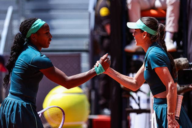 Mutua Madrid Open 2026 - Day 7 Coco Gauff of the United States shakes hands with Sorana Cirstea of Romania during their Women s Singles match on Day Seven of the Mutua Madrid Open at La Caja Magica on April 26, 2026, in Madrid, Spain. Madrid Madrid Spain  Copyright: xMiguelxReisx originalFilename:reis-notitle260426_np2FX.jpg