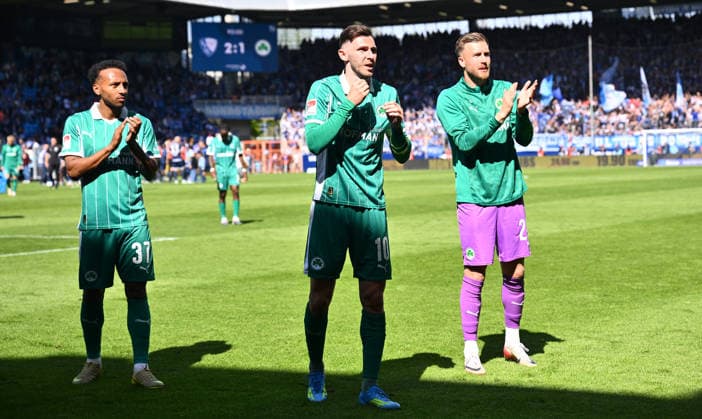 26 04 2026 Soccer Season 2025 2026 2 Soccer Bundesliga 31 Matchday VfL Bochum SpVgg Greuther Fürth SGF Kleeblatt Sportfoto Zink xwoxzix DFL regulations prohibit any use of photographs as image sequences and or quasi video only for editorial use Julian Green 37, SpVgg Greuther Fürth Branimir Hrgota 10, SpVgg Greuther Fürth Pelle Boevink 26, SpVgg Greuther Fürth disappointed Disappointment after the end of the match