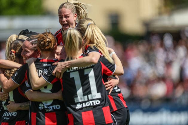 Sport Bilder des Tages GER, Frankfurt, Eintracht Frankfurt vs VfL Wolfsburg, Google Pixel Bundesliga, Fussball, DFB, Spielzeit 2025 2026, Stadion am Brentanobad, 23. Spieltag im Bild: Ereleta Memeti (Eintracht Frankfurt Frauen 27) erzielt das 2:0, Tor, Jubel und Freude, Emotionen DFB DFL REGULATIONS PROHIBIT ANY USE OF PHOTOGRAPHS AS IMAGE SEQUENCES AND OR QUASI-VIDEO, 26.04.2026 *** GER, Frankfurt, Eintracht Frankfurt vs VfL Wolfsburg, Google Pixel Bundesliga, Football, DFB, Season 2025 2026, Stadion am Brentanobad, 23 Matchday in picture Ereleta Memeti Eintracht Frankfurt Women 27 scores the 2 0, Goal, Cheers and joy, Emotions DFB DFL REGULATIONS PROHIBIT ANY USE OF PHOTOGRAPHS AS IMAGE SEQUENCES AND OR QUASI VIDEO, 26 04 2026 Copyright: HMBxMedia HendrikxHamelau