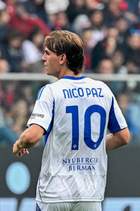 Como™s Nico Paz during the Serie A soccer match between Genoa and Como at the Luigi Ferraris Stadium in Genoa, Italy - Sunday, April 26, 2026. - Soccer .  Copyright: xTanoxPecoraro LaPressex