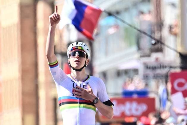 Liege Bastogne Liege 2026 Cycling Race LIEGE, BELGIUM - APRIL 26 : Pogacar Tadej (SLO) of UAE Team Emirates XRG celebrating his victory during the 112th edition of Liege Bastogne Liege an UCI World Tour 1.UWT one day cycling road race for Men Elite of 260 km with start in Liege and finish in Liege on April 26, 2026 in Liege, Belgium, 26 04 2026 ( Motordriver Guy De Vuyst - Liege Belgium  Copyright: xPeterxDexVoechtx
