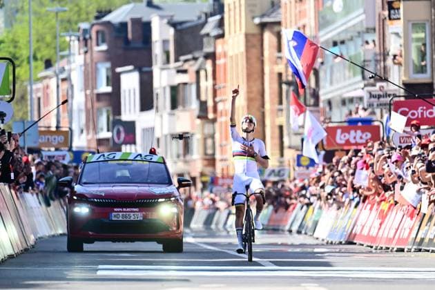 Liege Bastogne Liege 2026 Cycling Race LIEGE, BELGIUM - APRIL 26 : Pogacar Tadej (SLO) of UAE Team Emirates XRG celebrating his victory during the 112th edition of Liege Bastogne Liege an UCI World Tour 1.UWT one day cycling road race for Men Elite of 260 km with start in Liege and finish in Liege on April 26, 2026 in Liege, Belgium, 26 04 2026 ( Motordriver Guy De Vuyst - Liege Belgium  Copyright: xPeterxDexVoechtx