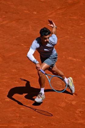 Mutua Madrid Open - Lorenzo Musetti Lorenzo Musetti (ITA) during his third round match at the Mutua Madrid Open in Madrid , Spain, on April, 26, 2026. Photo by Corinne Dubreuil ABACAPRESS.COM Madrid Spain  Copyright: xDubreuilxCorinne ABACAx