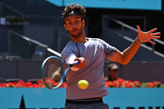 Mutua Madrid Open - Lorenzo Musetti Lorenzo Musetti (ITA) during his third round match at the Mutua Madrid Open in Madrid , Spain, on April, 26, 2026. Photo by Corinne Dubreuil ABACAPRESS.COM Madrid Spain  Copyright: xDubreuilxCorinne ABACAx