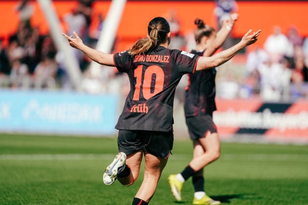 26.04.26, Women, Football, Google Pixel Frauen Bundesliga, Season 2025 2026, Bayer 04 Leverkusen - SC Freiburg, Matchday 23 Bayer 04 Leverkusen goal celebration of the goal of Estrella Merino Gonzales 10 von Bayer 04 Leverkusen Leverkusen Ulrich-Haberland-Stadion NRW Deutschland