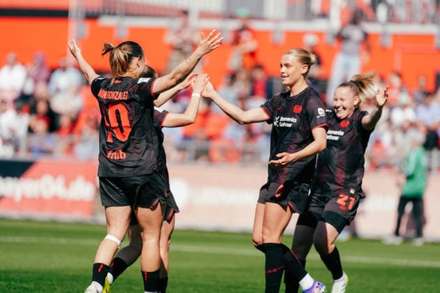 26.04.26, Women, Football, Google Pixel Frauen Bundesliga, Season 2025 2026, Bayer 04 Leverkusen - SC Freiburg, Matchday 23 Bayer 04 Leverkusen goal celebration of the goal of Estrella Merino Gonzales 10 von Bayer 04 Leverkusen Leverkusen Ulrich-Haberland-Stadion NRW Deutschland