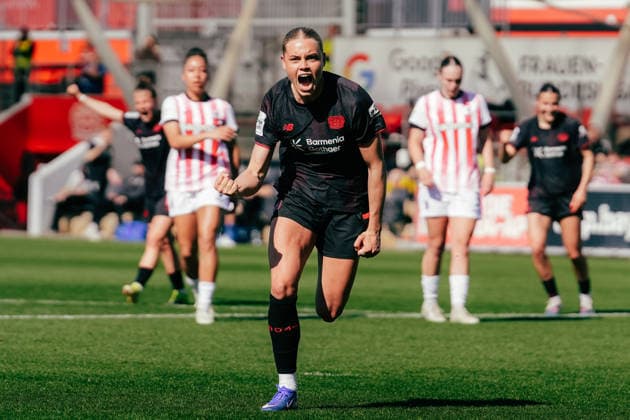 Sport Bilder des Tages 26.04.26, Women, Football, Google Pixel Frauen Bundesliga, Season 2025 2026, Bayer 04 Leverkusen - SC Freiburg, Matchday 23 Cornelia Kramer 7 von Bayer 04 Leverkusen goal celebration for the 3:0 goal with penalty Leverkusen Ulrich-Haberland-Stadion NRW Deutschland