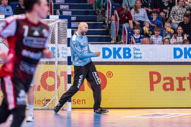 Urh Kastelic TBV Lemgo Lippe, Nr 99 v l , TSV Hannover Burgdorf red against TBV Lemgo Lippe white on matchday 29 of the 2025 2026 season in the DAIKIN Handball Bundesliga 26 04 2026, ZAG Arena Hannover, GER , Copyright: xJanxGuentherx xTSVxHannover-Burgdorfx