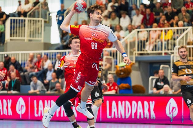 Tim Mast TuSEM Essen, 68 on jump shot TuSEM Essen vs HC Elbflorenz Dresden, Handball, 2 HBL, Matchday 29, Season 2025 26, 26 04 2026, TuSEM Essen vs HC Elbflorenz Dresden, Handball, 2 HBL, Matchday 29, Season 2025 26, 26 04 2026 Essen Copyright: xEibner-Pressefoto LukasxBaldygax EP_LBA