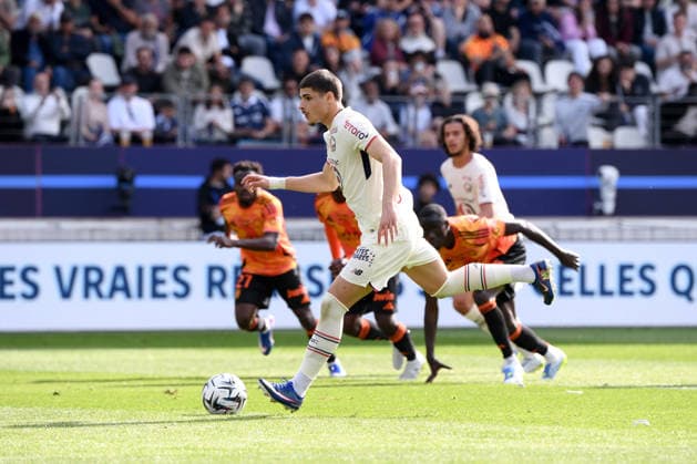 Paris FC v Lille OSC - Ligue 1 McDonald s 2025 2026 07 Matias Fernandez PARDO (losc) during the Ligue 1 McDonald s match between Paris FC and Lille at Stade Jean Bouin on April 26, 2026 in Paris, France. Paris France  Copyright: xFEPx 776348366
