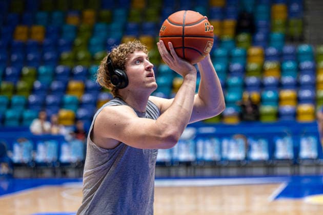 Basketball Bundesliga BBL, Frankfurt Skyliners vs ALBA Berlin, Süwag Energie Arena Frankfurt am Main 26 04 2026 Basketball Bundesliga BBL, Frankfurt am Main, Germany 26 04 2026 Jacob Holt Frankfurt Skyliners, 10 at the Warm Up, Basketball Bundesliga BBL, Match of Frankfurt Skyliners vs ALBA Berlin, Süwag Energie Arena Frankfurt am Main Copyright: xBEAUTIFULxSPORTS Freudensteinx