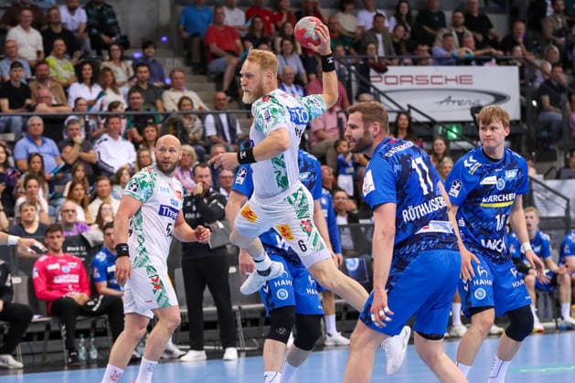 26 04 2026, xgox, Handball Daikin HBL TVB Stuttgart SC Magdeburg emspor, v l Matthias Musche Magdeburg, 6 wirft Tor, Torschuetze, erzielt Tor, Treffer, scores the goal Stuttgart