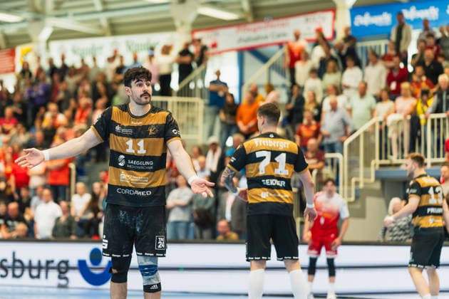 Doruk Pehlivan HC Elbflorenz 2006, 11 prtotest TuSEM Essen vs HC Elbflorenz Dresden, Handball, 2 HBL, Matchday 29, Season 2025 26, 26 04 2026, TuSEM Essen vs HC Elbflorenz Dresden, Handball, 2 HBL, Matchday 29, Season 2025 26, 26 04 2026 Essen Copyright: xEibner-Pressefoto LukasxBaldygax EP_LBA
