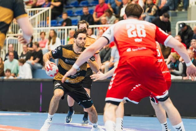 Sebastian Greß HC Elbflorenz 2006, 25 in attack TuSEM Essen vs HC Elbflorenz Dresden, Handball, 2 HBL, Matchday 29, Season 2025 26, 26 04 2026, TuSEM Essen vs HC Elbflorenz Dresden, Handball, 2 HBL, Matchday 29, Season 2025 26, 26 04 2026 Essen Copyright: xEibner-Pressefoto LukasxBaldygax EP_LBA
