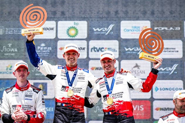 Sport Bilder des Tages AUTO - WRC, Motorsport Rallye, WM - RALLY ISLAS CANARIAS 2026 OGIER Sebastien, LANDAIS Vincent, Toyota GR Yaris Rally1, portrait, podium, portrait during the 2026 Rally Islas Canarias, 5th round of the 2026 FIA WRC World Rally Car Championship, from April 23 to 26, 2026 at Las Palmas, Gran Canaria, Spain - Las PalmasSpain  Copyright: xNikosxKatikisx