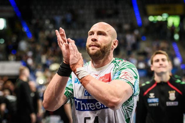 Oscar Bergendahl SC Magdeburg 54 Joy, cheers, applause for the fans after away win against TVB Stuttgart GER, TVB Stuttgart SC Magdeburg, DAIKIN HBL, Handball, Bundesliga, Matchday 29, Season 2025 2026, 26 04 2026 GER, TVB Stuttgart SC Magdeburg, DAIKIN HBL, Handball, Bundesliga, Matchday 29, Season 2025 2026, 26 04 2026 Stuttgart Copyright: xSandyxDinkelackerx EP_SDR