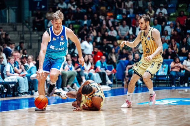 Till Pape Skyliners Frankfurt, 19 , Malte Delow Alba Berlin, 06 GER, Skyliners Frankfurt vs Alba Berlin, easycredit BBL, Bundesliga, 31 Matchday, Season 2025 2026 26 04 2026 Eibner Pressefoto Attila Ziga GER, Skyliners Frankfurt vs Alba Berlin, easycredit BBL, Bundesliga, 31 Matchday, Season 2025 2026 26 04 2026 Frankfurt am Main Copyright: xEibner-Pressefotox EP_AZA