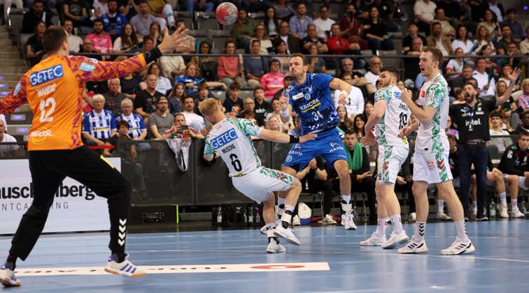 26 04 2026 Stuttgart, Handball TVB Stuttgart vs SC Magdeburg, f l Matej Mandic Magdeburg , Matthias Musche Magdeburg , Kai Häfner TVB