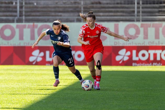 Sport Bilder des Tages Spielszene, Zweikampf, v.l. Anna Figueira Marques (VfL Bochum, 21), Maja Pageler (1. FSV Mainz 05, 37), GER, 1. FSV Mainz 05 vs. VfL Bochum, Fussball, 2. Frauen-Bundesliga, 23. Spieltag, Saison 2025 2026, 26.04.2026, DFB REGULATIONS PROHIBIT ANY USE OF PHOTOGRAPHS AS IMAGE SEQUENCES AND OR QUASI-VIDEO, GER, 1. FSV Mainz 05 vs. VfL Bochum, Fussball, 2. Frauen-Bundesliga, 23. Spieltag, Saison 2025 2026, 26.04.2026 Mainz *** Match scene, duel, f l Anna Figueira Marques VfL Bochum, 21 , Maja Pageler 1 FSV Mainz 05, 37 , GER, 1 FSV Mainz 05 vs VfL Bochum, Football, 2 Womens Bundesliga, Matchday 23, Season 2025 2026, 26 04 2026, DFB REGULATIONS PROHIBIT ANY USE OF PHOTOGRAPHS AS IMAGE SEQUENCES AND OR QUASI VIDEO, GER, 1 FSV Mainz 05 vs VfL Bochum, Football, 2 Womens Bundesliga, Matchday 23, Season 2025 2026, 26 04 2026 Mainz Copyright: xEibner-Pressefoto Jan-NiclasxGrox EP_JGG