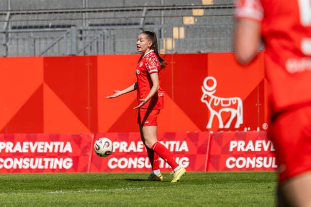 Match scene, Miriam Sterrer 1 FSV Mainz 05, 03 is annoyed about the referees whistle, GER, 1 FSV Mainz 05 vs VfL Bochum, Football, 2 Womens Bundesliga, Matchday 23, Season 2025 2026, 26 04 2026, DFB REGULATES PROHIBIT ANY USE OF PHOTOGRAPHS AS IMAGE SEQUENCES AND OR QUASI VIDEO, GER, 1 FSV Mainz 05 vs VfL Bochum, Football, 2 Womens Bundesliga, Matchday 23, Season 2025 2026, 26 04 2026 Mainz Copyright: xEibner-Pressefoto Jan-NiclasxGrox EP_JGG