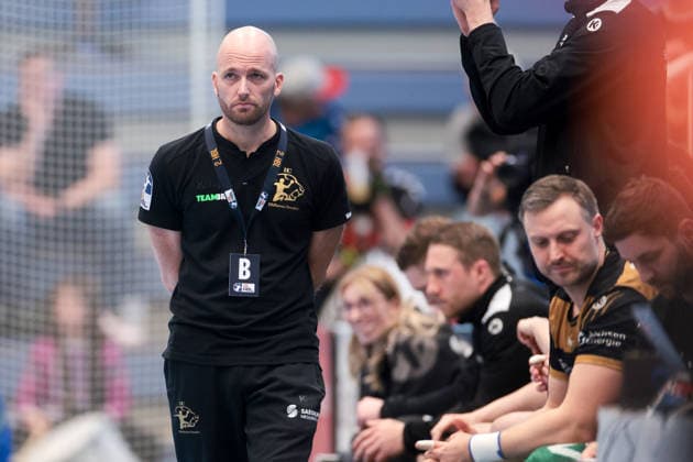 26 04 2026, 29 Matchday of the 2 Handball Bundesliga, TuSEM Essen HC Elbflorenz 2006 Coach Andre Haber HC Elbflorenz 2006 Essen Am Hallo NRW Germany xRHR PHOTO DEx Copyright: DennisxEwert RHR-FOTOx RHR-FOTO DE