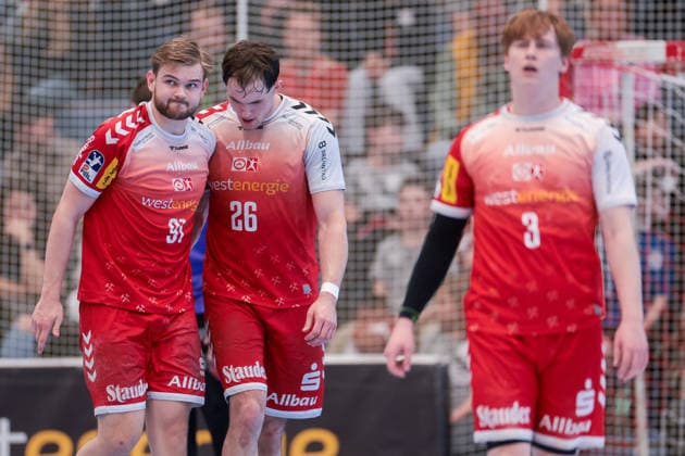 26 04 2026, 29 Matchday of the 2 Handball Bundesliga, TuSEM Essen HC Elbflorenz 2006 f l Alexander Schoss TuSEM Essen , Tom Wolf TuSEM Essen Essen Am Hallo NRW Germany xRHR PHOTO DEx Copyright: DennisxEwert RHR-FOTOx RHR-FOTO DE
