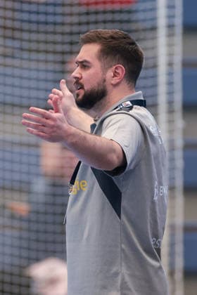 26 04 2026, 29 Matchday of the 2 Handball Bundesliga, TuSEM Essen HC Elbflorenz 2006 Coach Kenji Hövels TuSEM Essen claims Essen Am Hallo NRW Germany xRHR PHOTO DEx Copyright: DennisxEwert RHR-FOTOx RHR-FOTO DE