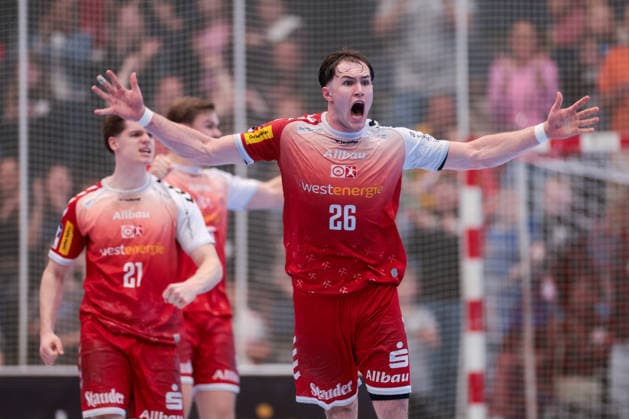 26 04 2026, 29 Matchday of the 2 Handball Bundesliga, TuSEM Essen HC Elbflorenz 2006 Tom Wolf TuSEM Essen screams Essen Am Hallo NRW Germany xRHR PHOTO DEx Copyright: DennisxEwert RHR-FOTOx RHR-FOTO DE