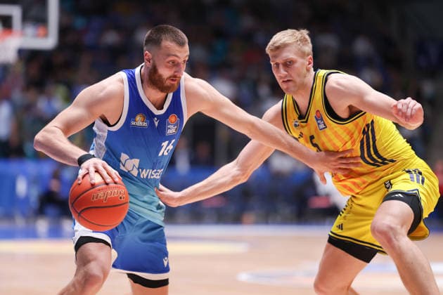 Frankfurt Skyliners ALBA Berlin, easyCredit BBL Radii Caisin Skyliners, 16 vs Sam Griesel Alba Berlin, 5 Game of the easyCredit BBL between Frankfurt Skyliners and ALBA Berlin on April 26, 2026 at Süwag Energie ARENA in Frankfurt am Main , Frankfurt am Main Hessen Germany Süwag Energie ARENA