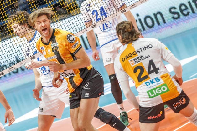 Volleyball, Men BR Volleys VfB Friedrichshafen, Bundesliga Matthew Knigge BR Volleys happy about the point BR Volleys VfB Friedrichshafen