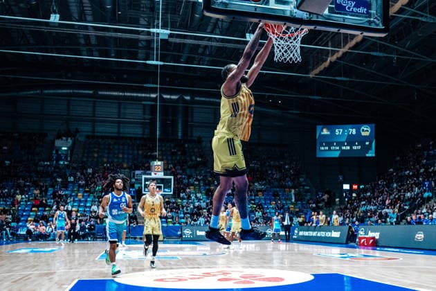 J Wan Roberts Alba Berlin, 13 GER, Skyliners Frankfurt vs Alba Berlin, easycredit BBL, Bundesliga, 31 Matchday, Season 2025 2026 26 04 2026 Eibner Pressefoto Attila Ziga GER, Skyliners Frankfurt vs Alba Berlin, easycredit BBL, Bundesliga, 31 Matchday, Season 2025 2026 26 04 2026 Frankfurt am Main Copyright: xEibner-Pressefotox EP_AZA