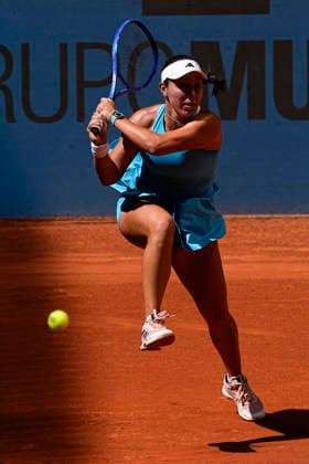 April 26, 2026, Madrid, Madrid, Spain: Marta Kostyuk of Ukraine plays against Jessica Pegula of USA during the Mutua Madrid Open 2026, ATP, Tennis Herren Masters 1000 and WTA, Tennis Damen 1000, at La Caja Magica on April 26, 2026 in Madrid, Spain. Madrid Spain - ZUMAa181 20260426_zaa_a181_426 Copyright: xOscarxJ.xBarrosox