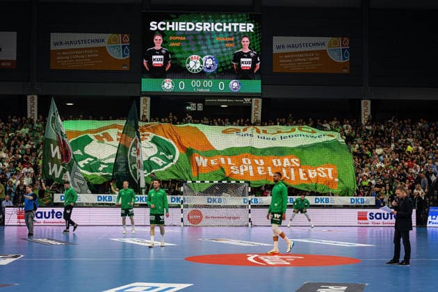 26 04 2026, xovx, Handball Daikin Handball Bundesliga, HSG Wetzlar Bergischer HC Fanclub Banner of the fans of HSG Wetzlar Wetzlar Buderus Arena Hessen Germany EN