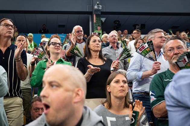 26 04 2026, xovx, Handball Daikin Handball Bundesliga, HSG Wetzlar Bergischer HC Spectators at the Buderus Arena in Wetzlar Wetzlar Buderus Arena Hessen Germany EN