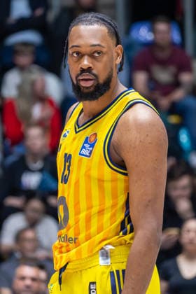 Basketball Bundesliga BBL, Frankfurt Skyliners vs ALBA Berlin, Süwag Energie Arena Frankfurt am Main 26 04 2026 Basketball Bundesliga BBL, Frankfurt am Main, Germany 26 04 2026 J Wan Roberts ALBA BERLIN, 13 , Basketball Bundesliga BBL, Match of Frankfurt Skyliners vs ALBA Berlin, Süwag Energie Arena Frankfurt am Main Copyright: xBEAUTIFULxSPORTS Freudensteinx