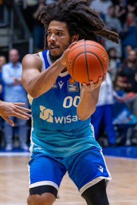 Basketball Bundesliga BBL, Frankfurt Skyliners vs ALBA Berlin, Süwag Energie Arena Frankfurt am Main 26 04 2026 Basketball Bundesliga BBL, Frankfurt am Main, Germany 26 04 2026 Tyger Campbell Frankfurt Skyliners, 00 am Ball, Basketball Bundesliga BBL, Match of Frankfurt Skyliners vs ALBA Berlin, Süwag Energie Arena Frankfurt am Main Copyright: xBEAUTIFULxSPORTS Freudensteinx