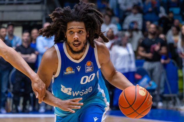 Basketball Bundesliga BBL, Frankfurt Skyliners vs ALBA Berlin, Süwag Energie Arena Frankfurt am Main 26 04 2026 Basketball Bundesliga BBL, Frankfurt am Main, Germany 26 04 2026 Tyger Campbell Frankfurt Skyliners, 00 am Ball, Basketball Bundesliga BBL, Match of Frankfurt Skyliners vs ALBA Berlin, Süwag Energie Arena Frankfurt am Main Copyright: xBEAUTIFULxSPORTS Freudensteinx