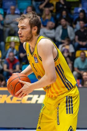 Basketball Bundesliga BBL, Frankfurt Skyliners vs ALBA Berlin, Süwag Energie Arena Frankfurt am Main 26 04 2026 Basketball Bundesliga BBL, Frankfurt am Main, Germany 26 04 2026 Malte Delow ALBA BERLIN, 6 , Basketball Bundesliga BBL, Match of Frankfurt Skyliners vs ALBA Berlin, Süwag Energie Arena Frankfurt am Main Copyright: xBEAUTIFULxSPORTS Freudensteinx