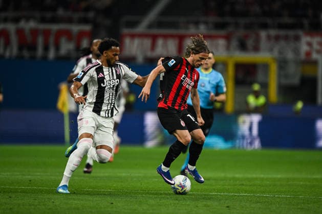 Luka Modric of AC Milan in action during the Italian Serie A football match between Inter AC Milan and FC Juventus on 26 of April 2026 at Giuseppe Meazza San Siro Siro stadium in Milan, Italy. Credit: Tiziano Ballabio  Copyright: xTizianoxBallabio IPAxSportx xipa-agency.netx xx IPA_74256451 IPA_Agency_IPA74256451