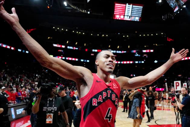April 27, 2026, Toronto, On, Canada: Toronto Raptors forward Scottie Barnes celebrates winning after the end of second half NBA, Basketball Herren, USA playoff basketball action against Cleveland Cavaliers in Toronto on Sunday, April 26, 2026. Canada News - April 27, 2026  - ZUMAc35_ 20260427_zaf_c35_002 Copyright: xFrankxGunnx