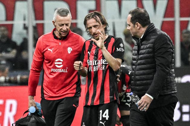 April 26, 2026, Milan, MILAN: Ac Milan s Luka Modri? leaves the pitch during the Italian serie A soccer match between Milan and Juventus at Giuseppe Meazza stadium in Milan, 26 April 2026. ANSA MATTEO BAZZI Soccer: Serie A; Milan-Torino  - ZUMAa110 20260426_zaf_a110_041 Copyright: xMatteoxBazzix