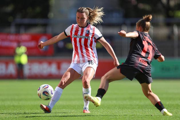 Greta Stegemann SC Freiburg and Kristin Kögel Bayer 04 Leverkusen in a duel during the Women Bundesliga match between Bayer 04 Leverkusen and SC Freiburg, Ulrich Haberland Stadion on April 26, 2026 in Leverkusen, Germany Photo by Oliver Kaelke DeFodi Images Greta Stegemann SC Freiburg and Kristin Kögel Bayer 04 Leverkusen battle for the ball during the Woman Bundesliga match between Bayer 04 Leverkusen and SC Freiburg at Ulrich Haberland Stadion on April 26, 2026 in Leverkusen, Germany Photo by Oliver Kaelke DeFodi Images DFL regulations prohibit any use of photographs as image sequences and or quasi video Photo by Oliver Kaelke DeFodi Images