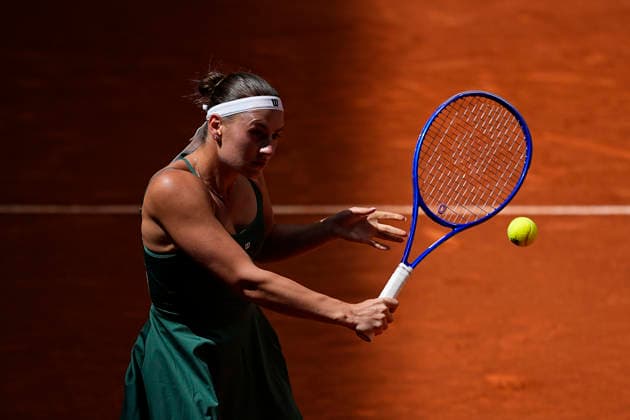 April 26, 2026, Madrid, Madrid, Spain: Marta Kostyuk of Ukraine plays against Jessica Pegula of USA during the Mutua Madrid Open 2026, ATP, Tennis Herren Masters 1000 and WTA, Tennis Damen 1000, at La Caja Magica on April 26, 2026 in Madrid, Spain. Madrid Spain - ZUMAa181 20260426_zaa_a181_465 Copyright: xOscarxJ.xBarrosox