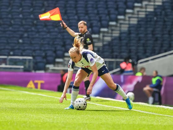 LONDON, ENGLAND - APRIL 26: Julia Blakstad of Tottenham slips during the Barclays Womens Super League match between Tottenham Hotspur and Manchester United, ManU at Tottenham Hotspur Stadium on April 26, 2026 in London, England. Copyright: xJodyxDemayx-xDaviesx xSPPx Sportspressphoto_SPR137335