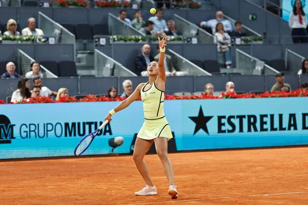 Qinwen Zheng (CHN), APRIL 26, 2026 - Tennis : Qinwen Zheng during singles round of 32 match against Elena Rybakina on the WTA, Tennis Damen tour 1000 tournaments Mutua Madrid Open tennis tournament at the Caja Magica in Madrid, Spain. Noxthirdxpartyxsales  aflo_328394224