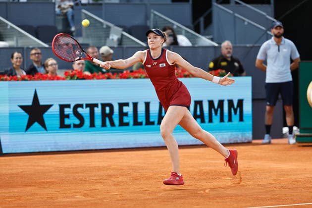 Elena Rybakina (KAZ), APRIL 26, 2026 - Tennis : Elena Rybakina during singles round of 32 match against Qinwen Zheng on the WTA, Tennis Damen tour 1000 tournaments Mutua Madrid Open tennis tournament at the Caja Magica in Madrid, Spain. Noxthirdxpartyxsales  aflo_328394294