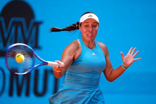 April 26, 2026, Madrid, Madrid, Spain: Jessica Pegula of USA plays against Marta Kostyuk of Ukraine during the Mutua Madrid Open 2026, ATP, Tennis Herren Masters 1000 and WTA, Tennis Damen 1000, at La Caja Magica on April 26, 2026 in Madrid, Spain. Madrid Spain - ZUMAa181 20260426_zaa_a181_443 Copyright: xOscarxJ.xBarrosox
