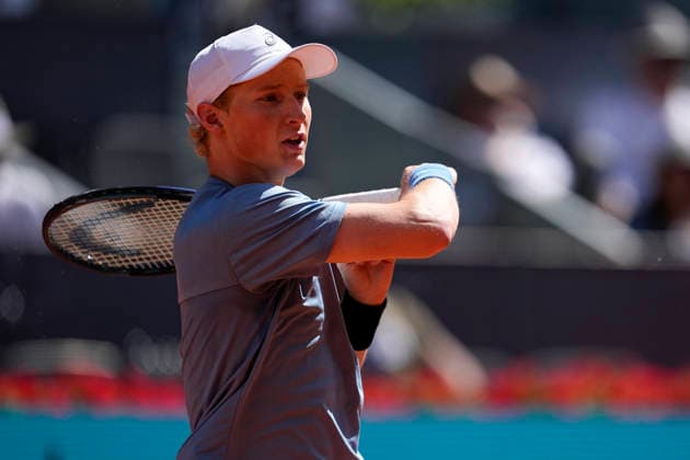 April 26, 2026, Madrid, Madrid, Spain: Elmer Moller of Denmark plays against Jannik Sinner of Italy during the Mutua Madrid Open 2026, ATP, Tennis Herren Masters 1000 and WTA, Tennis Damen 1000, at La Caja Magica on April 26, 2026 in Madrid, Spain. Madrid Spain - ZUMAa181 20260426_zaa_a181_314 Copyright: xOscarxJ.xBarrosox