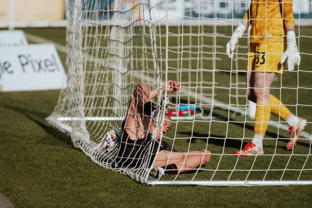 26.04.26, Women, Football, Google Pixel Frauen Bundesliga, Season 2025 2026, Bayer 04 Leverkusen - SC Freiburg, Matchday 23 Carlotta Wamser ( 37 - Bayer 04 Leverkusen) laying in the goal after scoring for the 4:0 Leverkusen Ulrich-Haberland-Stadion NRW Deutschland